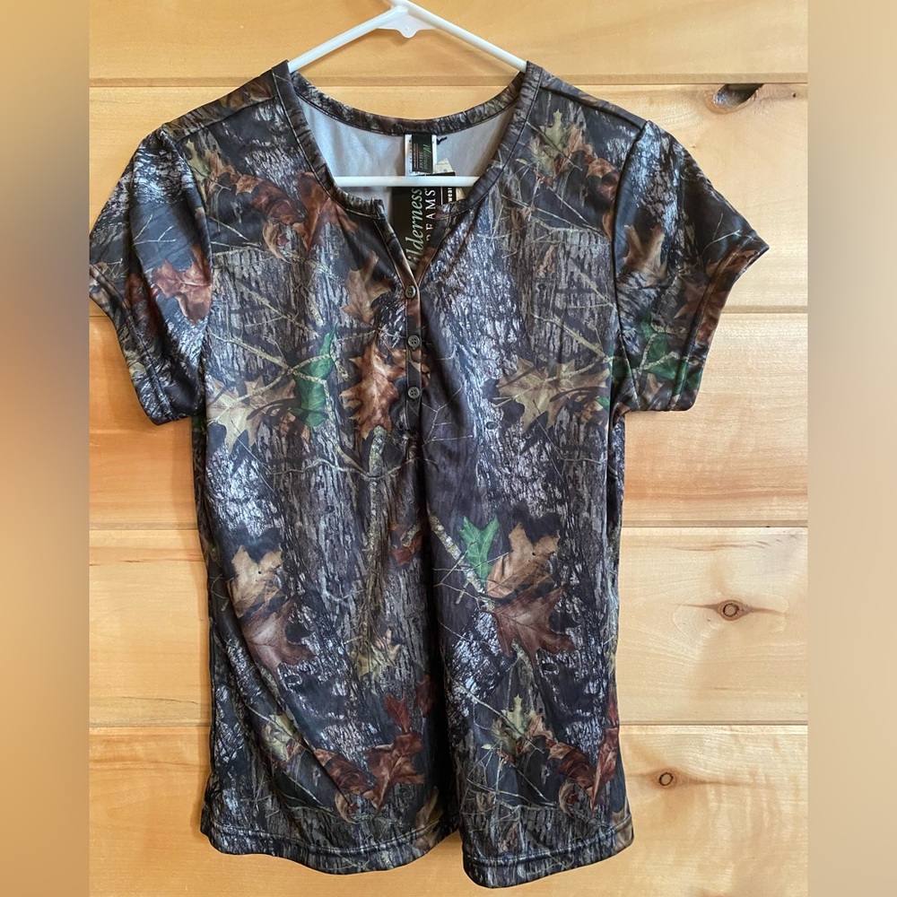 Camo Short Sleeve Shirt Wilderness Dreams size M